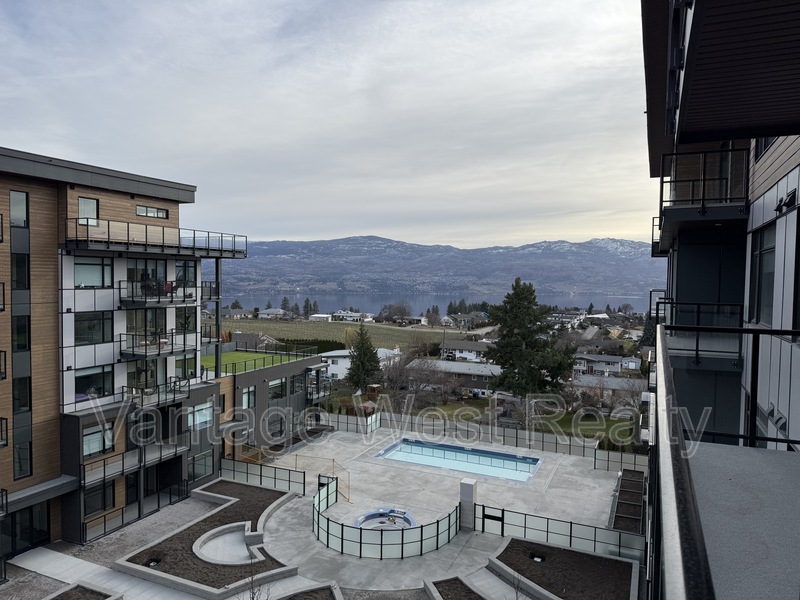 West Kelowna Condo: 507-2760 Olalla Rd