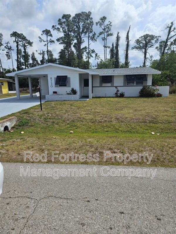 Fort Myers House: 8730 Fordham St