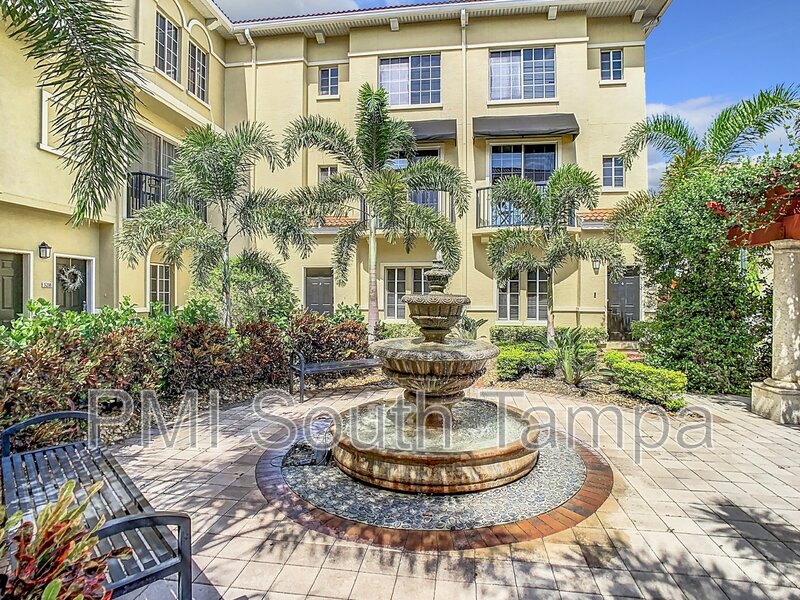 Tampa Condo: 5220 Beach Breeze Ct