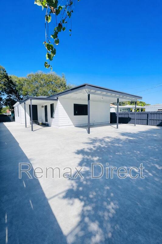 WEST PALM BEACH House: 824 Winters Street