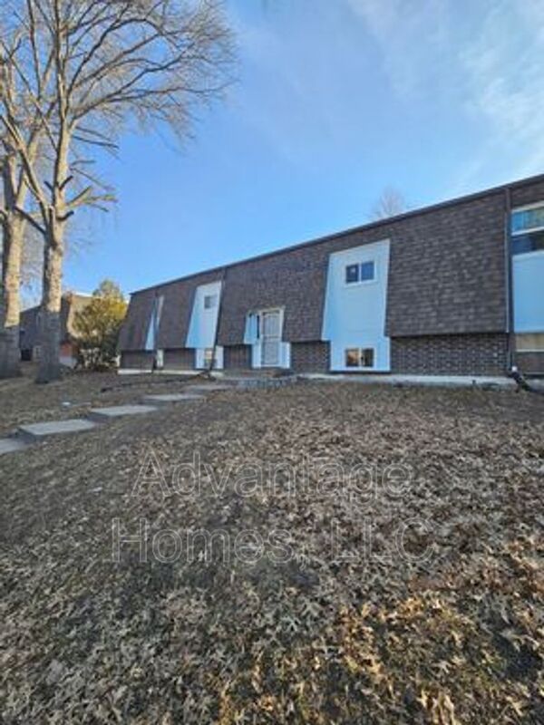Kansas City Condo: 711 N 70th St