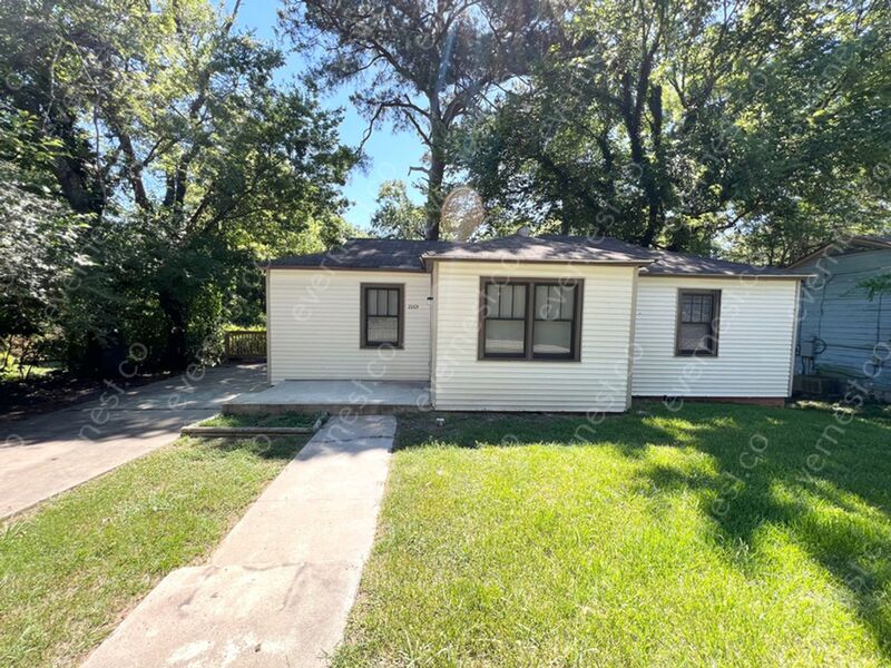 Request a Viewing for 2205 South Jackson Street Tenant Turner