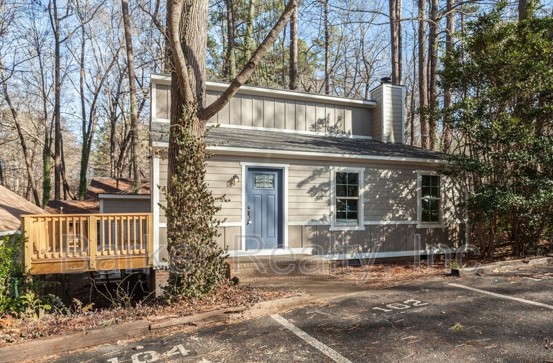 Cary House: 102 Bonnell Court