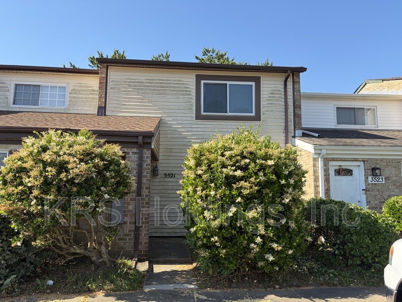 Virginia Beach Townhome: 3521 Sierra Arch