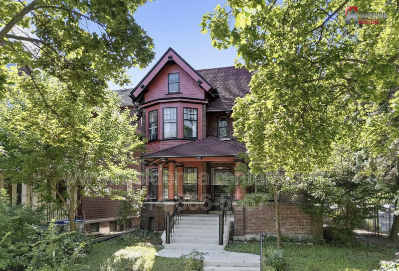 Milwaukee House: 1155 N 21st Street