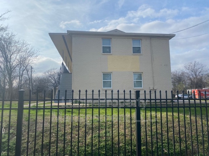 Memphis Condo: 1043 College St