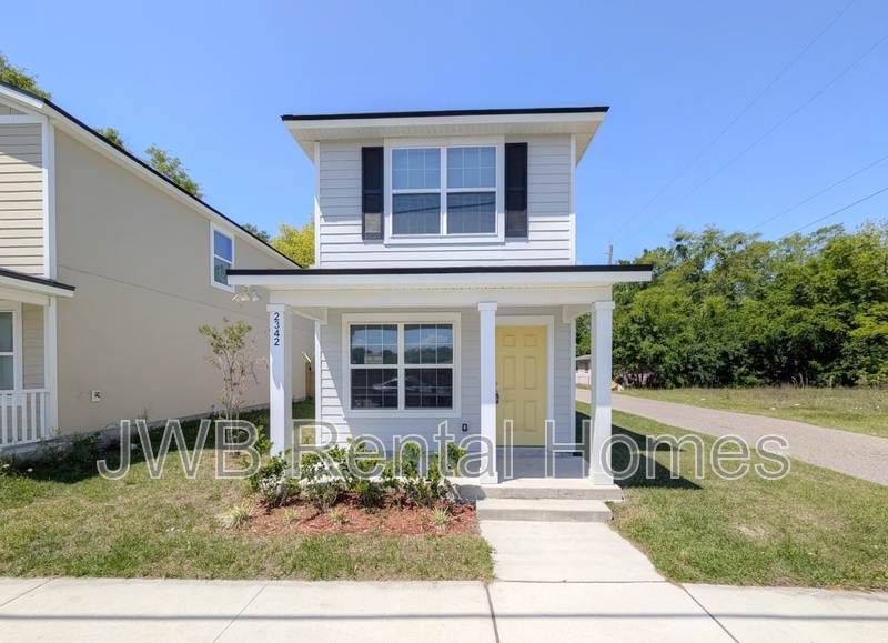 Jacksonville House: 2342 Davis St N
