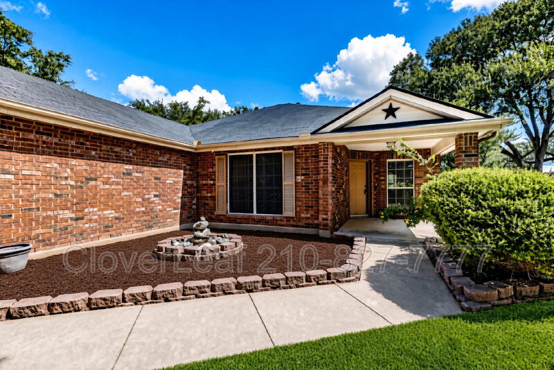 Schertz House: 3737 Limestone Mesa