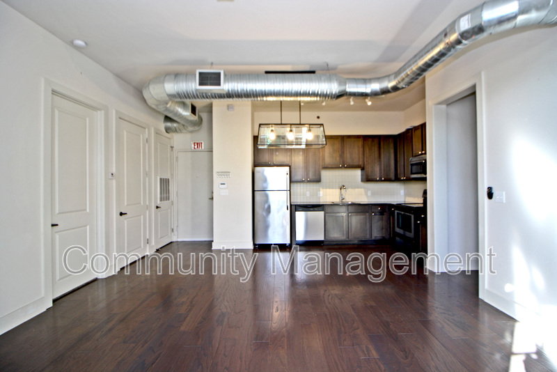 Baton Rouge House: 333 E Boyd Dr