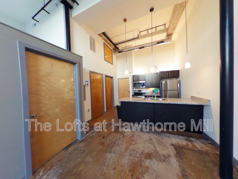 Charlotte Condo: 1101 Hawthorne Lane