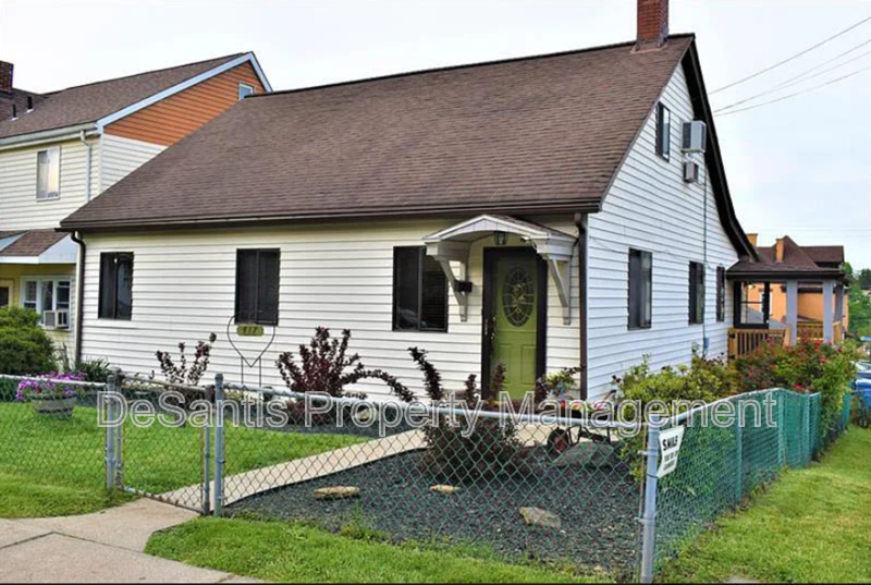 Carnegie House: 417 Kismet Street