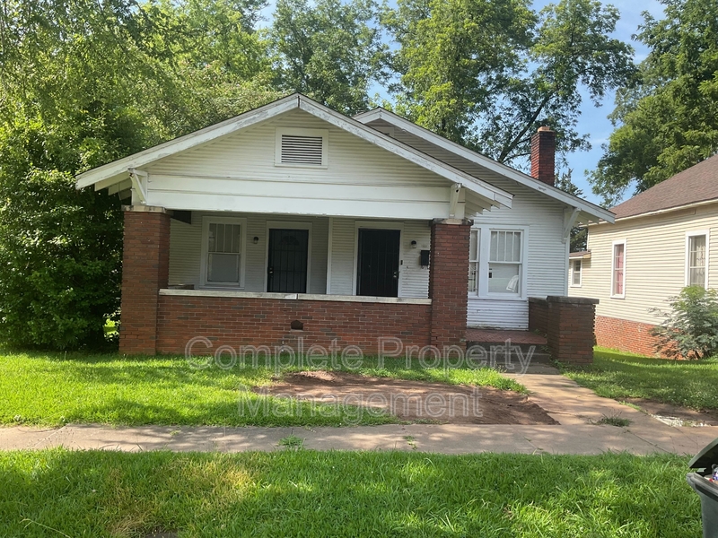 Birmingham House: 1313 4th Terrace West