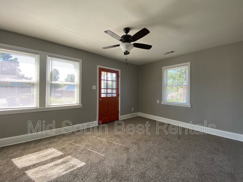 Request a Viewing for 1348 Chadwick Cir (Castalia Heights) Tenant Turner