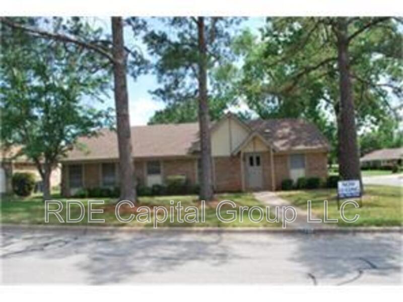 Fort Worth House: 7250 Vanessa Dr