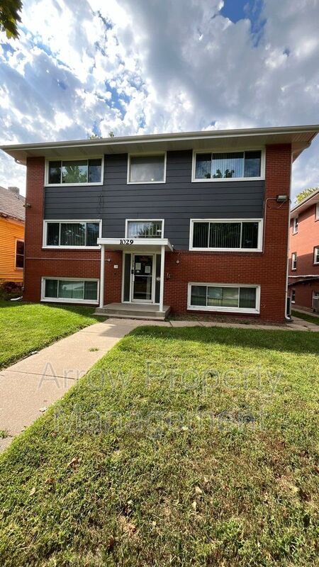 Lincoln Condo: 1029 C Street