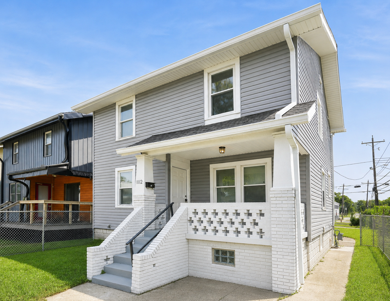 Columbus House: 1112 Peters Ave