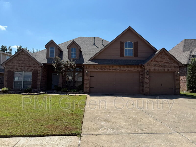 Jenks House: 3710 W 108th Ct