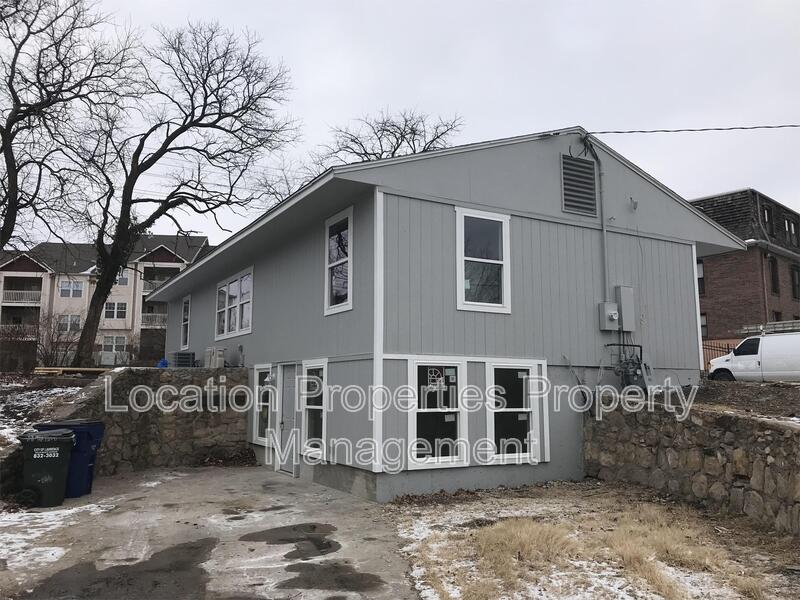 Lawrence Condo: 1734 West 19th Terrace