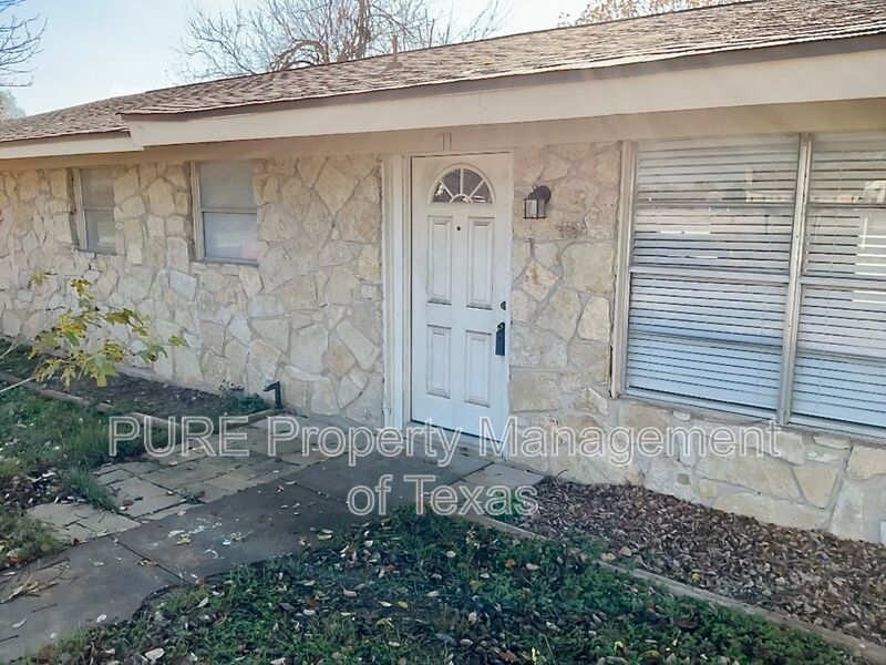 Round Rock Condo: 310 Highland Estates Dr