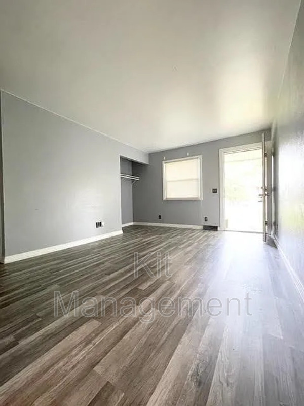 Toledo Condo: 6215 Jackman