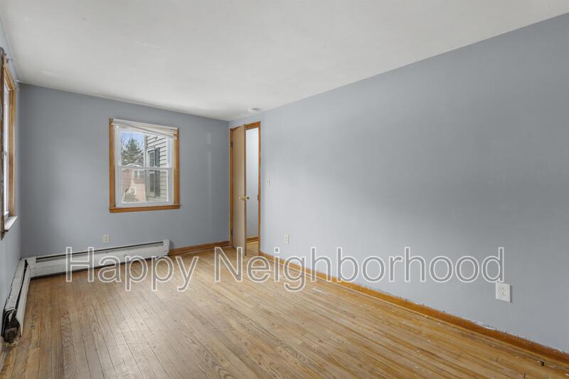 Meriden House: 16 Atkins StreetUnit 2