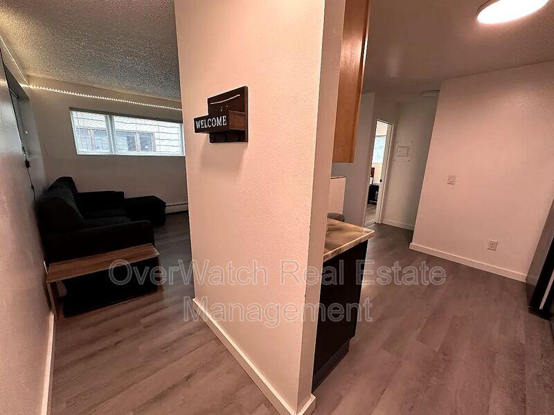 Anchorage Condo: 3105 W 33rd Ave