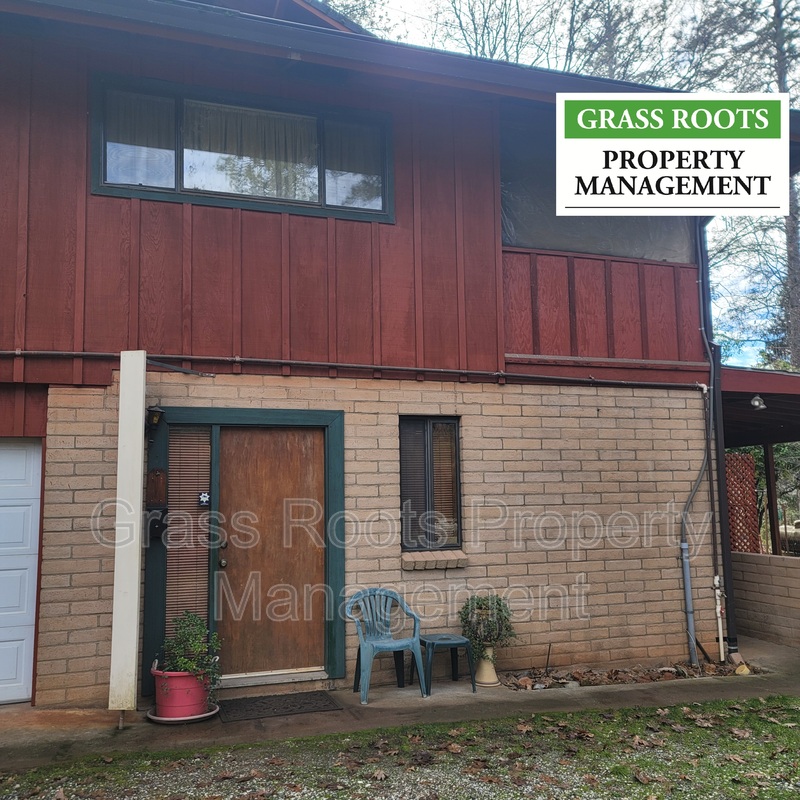 Grass Valley House: 15772 Sunnyvale Lane