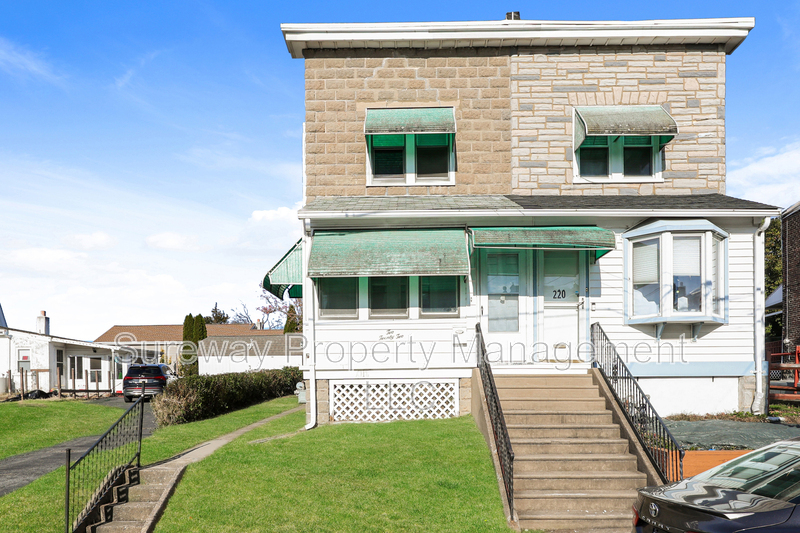 Linwood House: 222 Worrilow St.