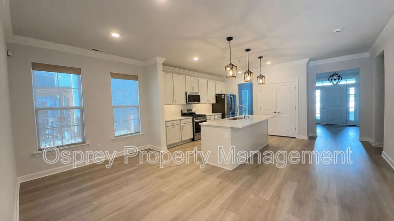 Spacious 4-Bedroom Chesapeake Home!  - Photo 7