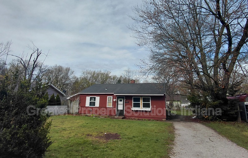 Michigan City House: 533 Highland Ave