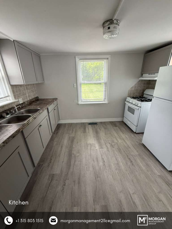 Oswego House: 96 1/2 E Schuyler St