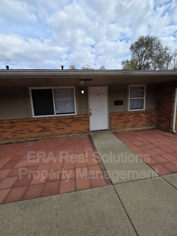 Columbus Condo: 2878 Perdue Ave
