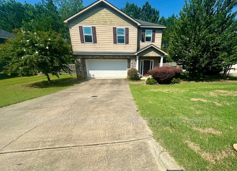 Midland House: 7471 Coppice Drive