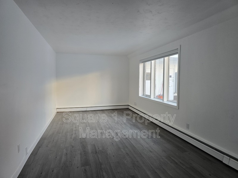 Edmonton Condo: 10710 127 St