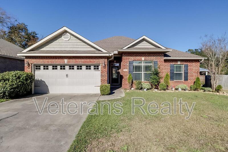 Gulfport House: 954 Old Towne Street