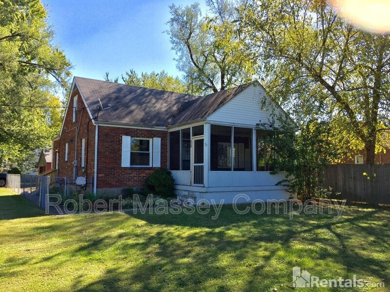 Louisville House: 5539 Minor Lane