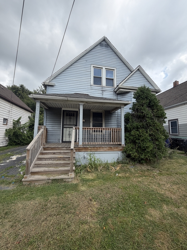 Cleveland House: 3787 East 50th Street