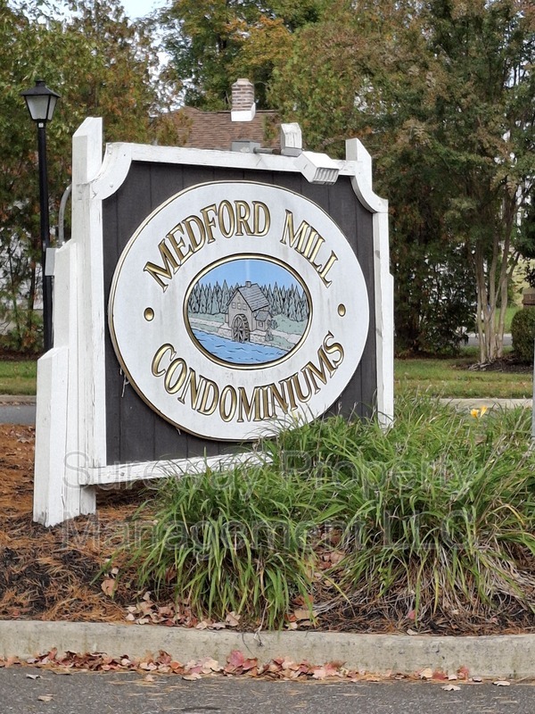 Medford Condo: 128 Eaves Mill Road