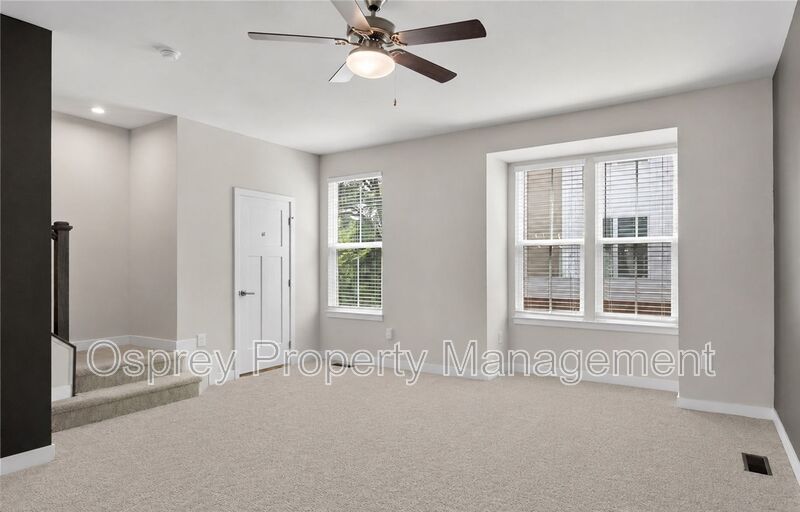 Spacious 3-Bedroom Townhome in Norfolk!  - Photo 9
