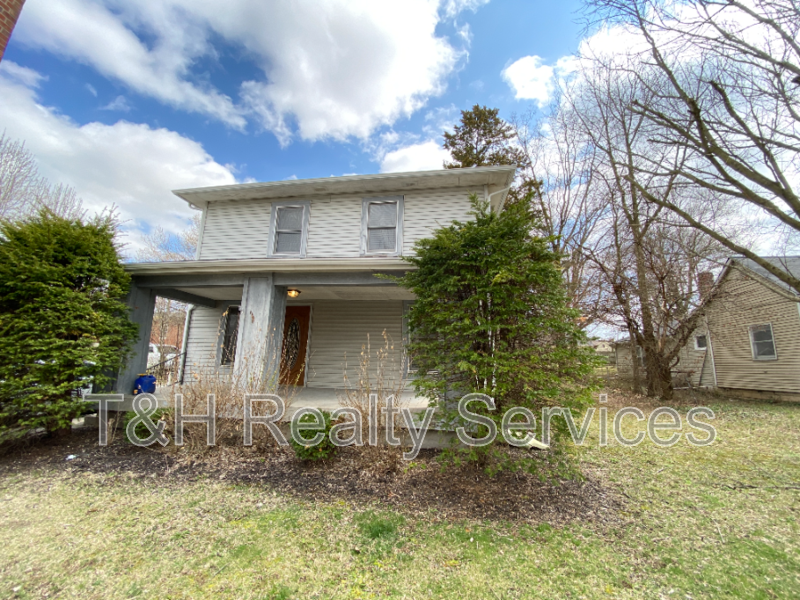 Carmel Condo: 751 N Rangeline Rd