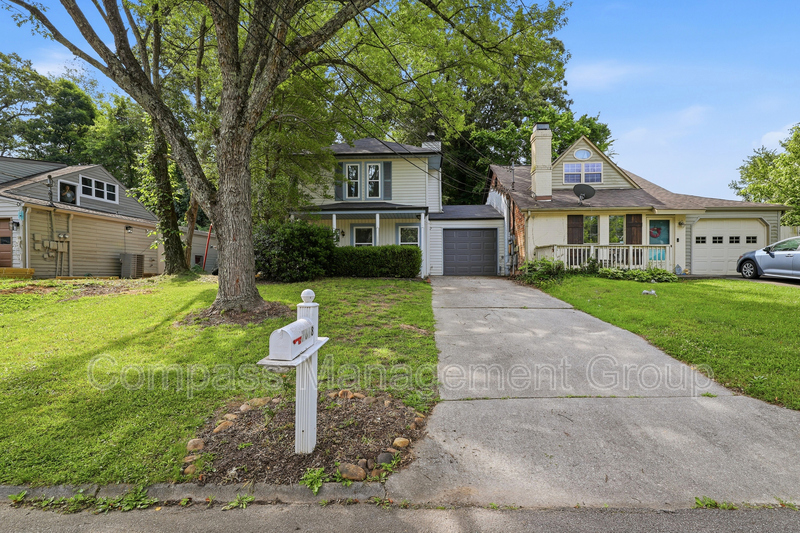Knoxville House: 7668 Chatham Circle Northwest