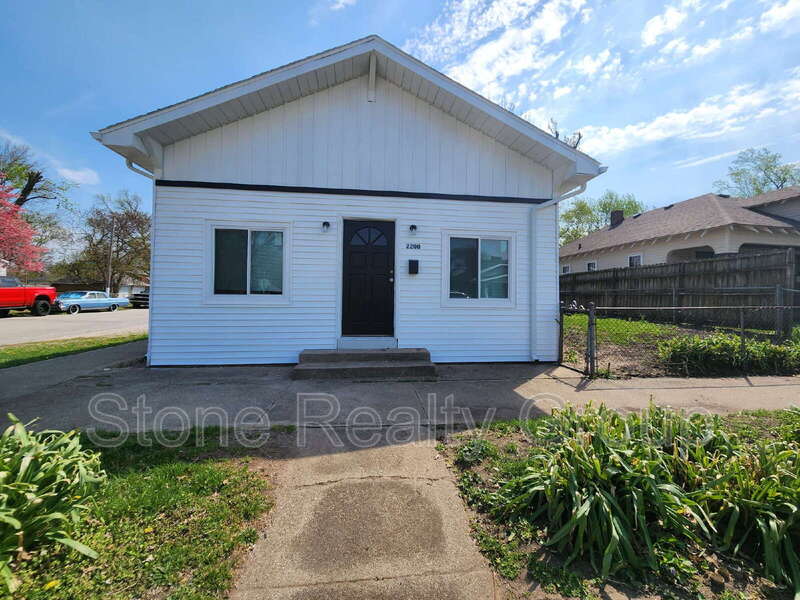 Terre Haute Condo: 2200 S 8th St