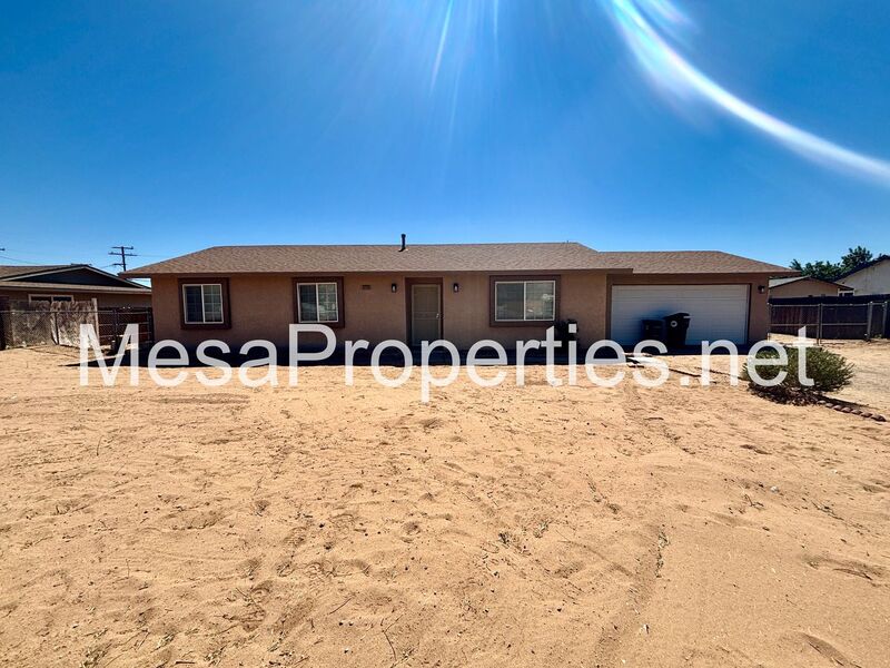 Apple Valley House: 11729 Jamacha Rd.