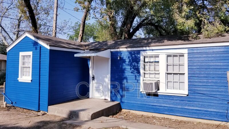 Lubbock House: 2405 27th Street