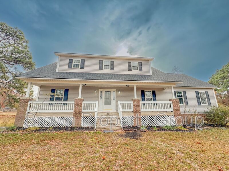 Fayetteville House: 4735 Camden Rd