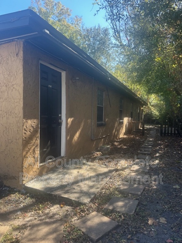 Jacksonville Condo: 3254 Phyllis Street