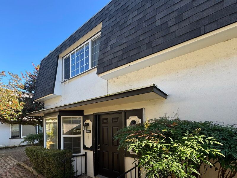 Eugene Townhome: 1117-B West 6th Avenue