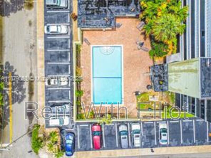 Hollywood Condo: 1425 Arthur St