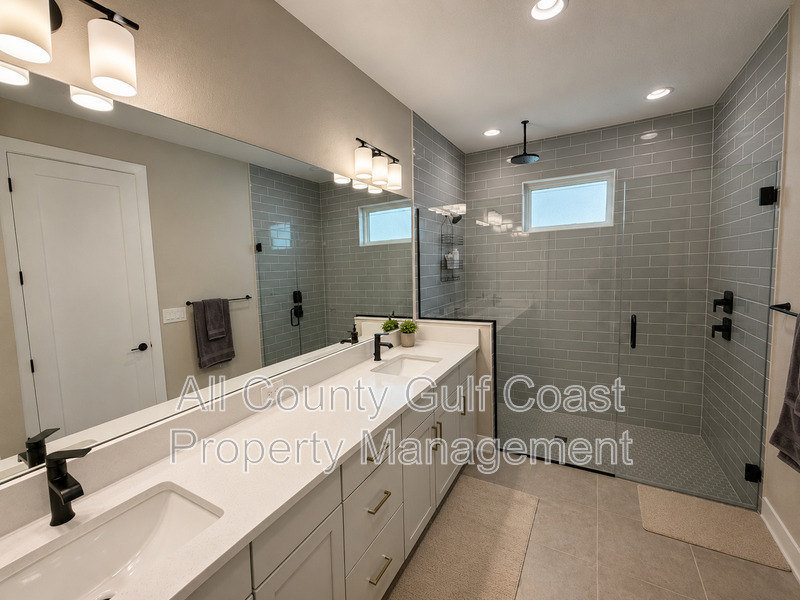 Main Rental Photo 10