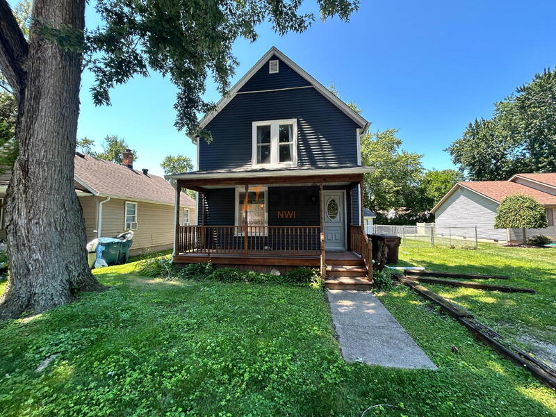 Chesterton House: 257 S 20th St